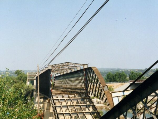 Demolición puente